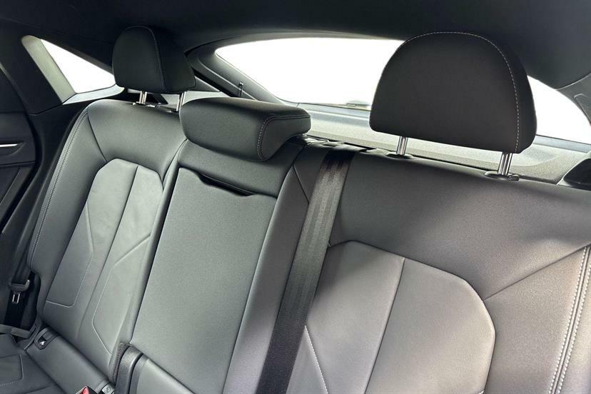 Audi Q3 35 Tfsi S Line S Tronic Leather White #7