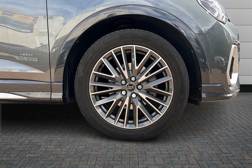 Audi Q3 35 Tfsi S Line S Tronic Tech Pack Grey #4