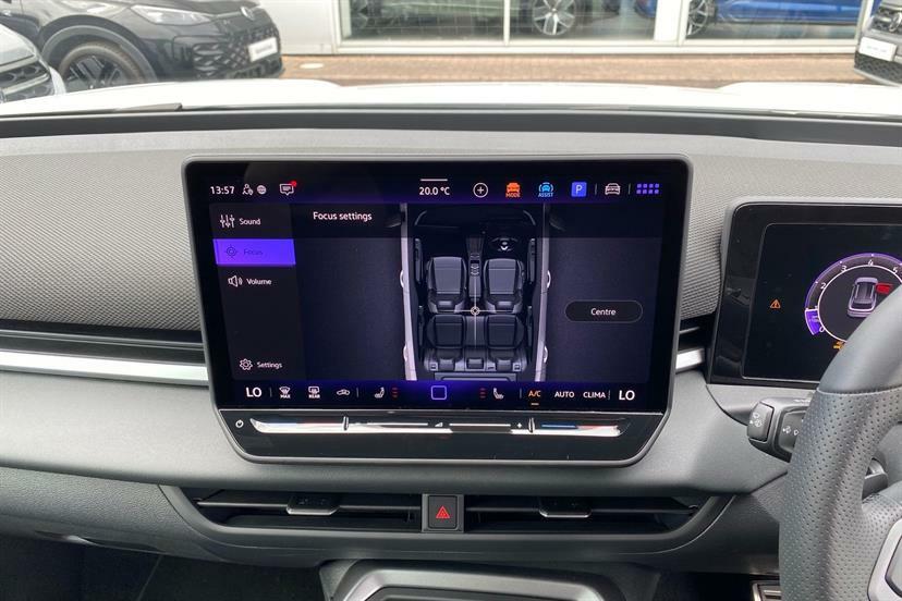 Volkswagen T-Roc 1.5 Etsi 150 R-line Dsg Tech Pack Blue #57