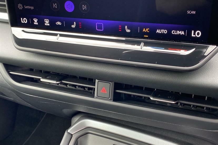 Volkswagen T-Roc 1.5 Etsi 150 R-line Dsg Tech Pack Blue #8
