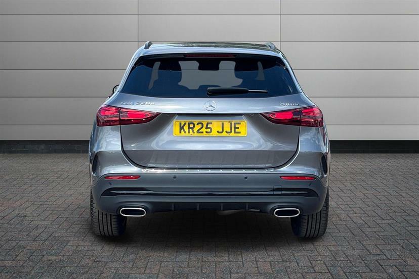 Mercedes-Benz GLA Class Gla 200 Amg Line Premium Blue #11