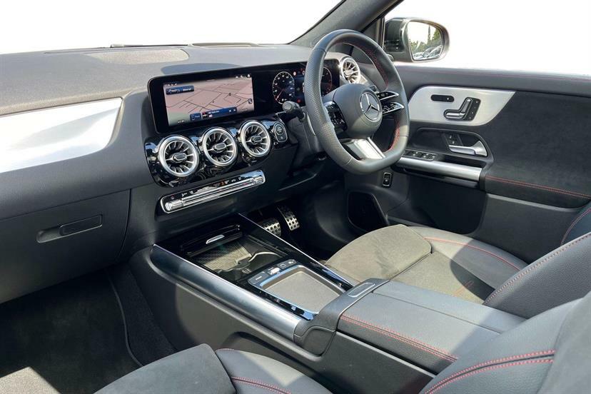 Mercedes-Benz GLA Class Gla 200 Amg Line Premium Blue #8