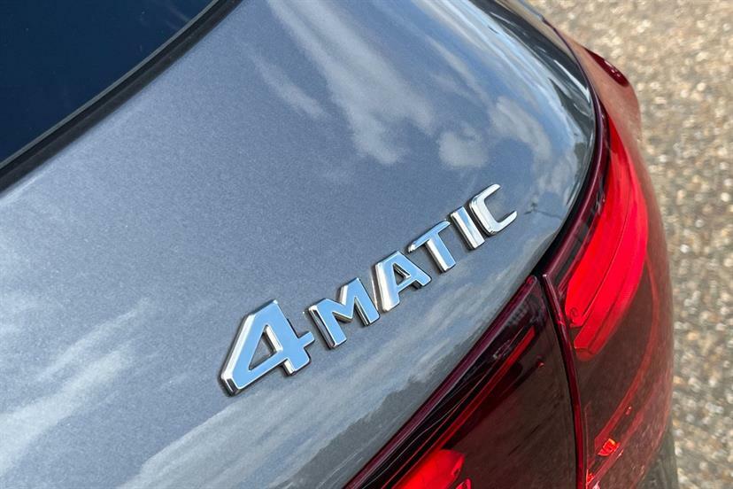 Mercedes-Benz GLA Class Gla 200 Amg Line Premium Blue #18