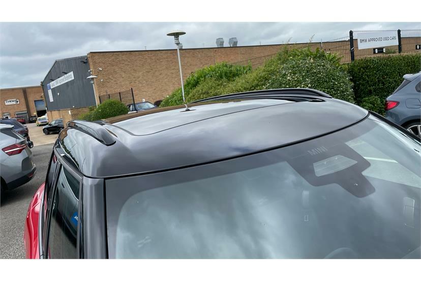 Mini Countryman 1.5 C Exclusive Level 3 Green #22