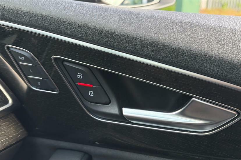 Audi Q7 55 Tfsi Quattro Black Edition Tiptronic Black #17
