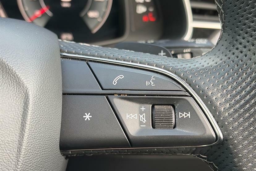 Audi Q7 55 Tfsi Quattro Black Edition Tiptronic Black #13