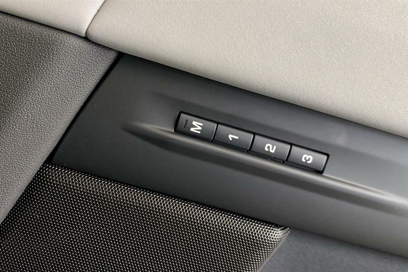 Land Rover Range Rover Evoque 2.0 D200 Revised 2026 Grey #22