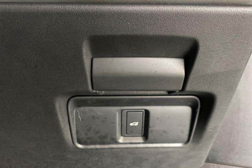 Land Rover Range Rover Evoque 2.0 D200 Revised 2026 Grey #40