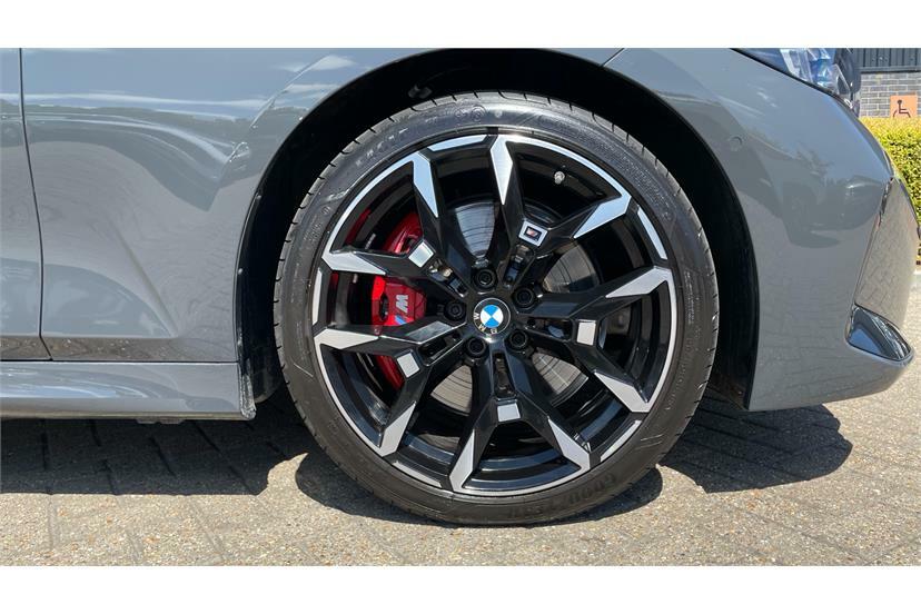 BMW 3 Series 320I M Sport Step 2026 Black #13