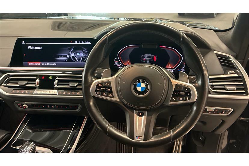 BMW X7 Xdrive40i M Sport Step Black #5