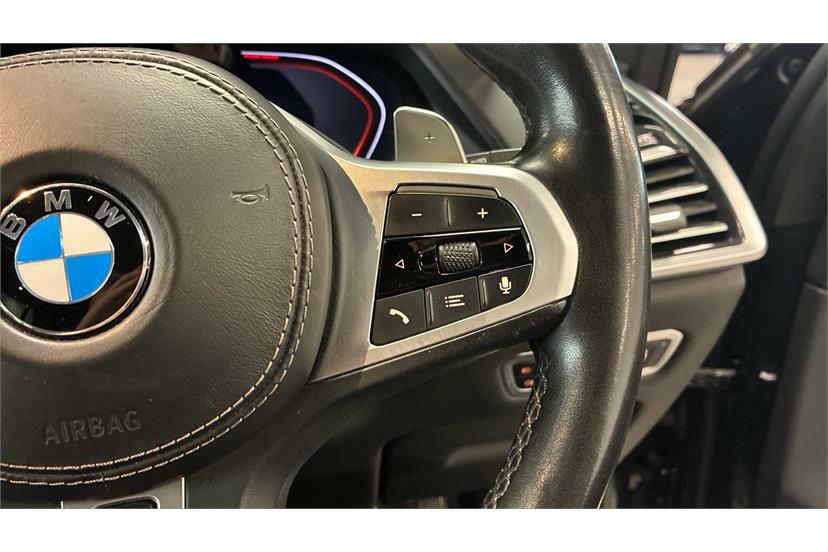 BMW X7 Xdrive40i M Sport Step Black #16