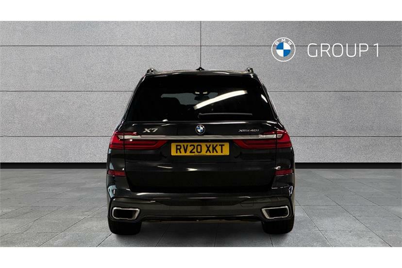 BMW X7 Xdrive40i M Sport Step Black #13