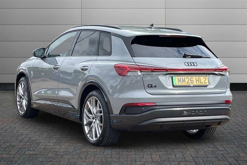Audi Q4 E Tron 210Kw 45 82Kwh Black Edition Grey #3