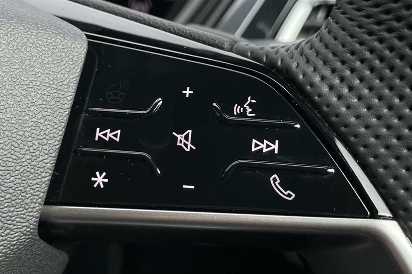 Audi Q4 E Tron 150Kw 40 63Kwh Sport Leather Black #31