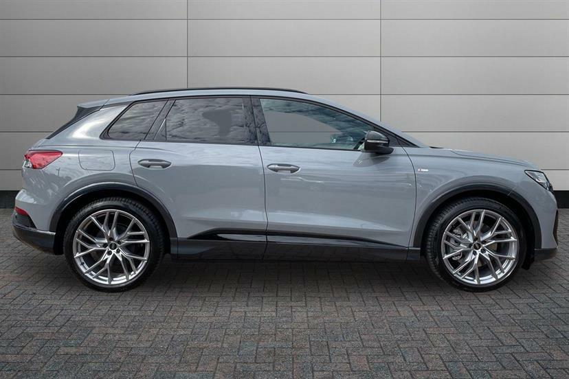 Audi Q4 E Tron 210Kw 45 82Kwh Black Edition Grey #4