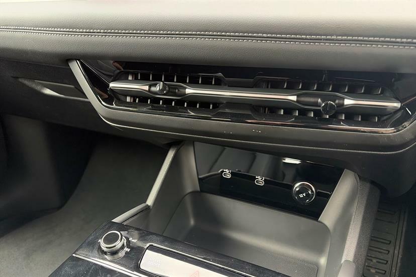 Audi A6 100Kwh Launch Edition Estate 36 Black #22