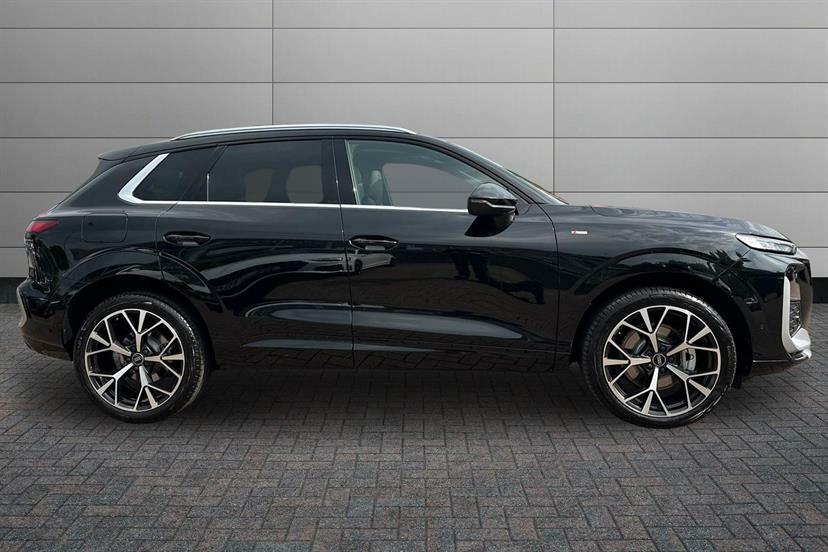 Audi Q3 2.0 Tfsi Quattro S Line S Tronic Black #3