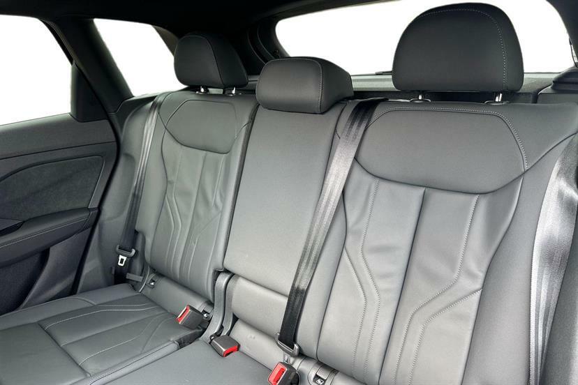 Audi Q3 2.0 Tfsi Quattro S Line S Tronic Black #6
