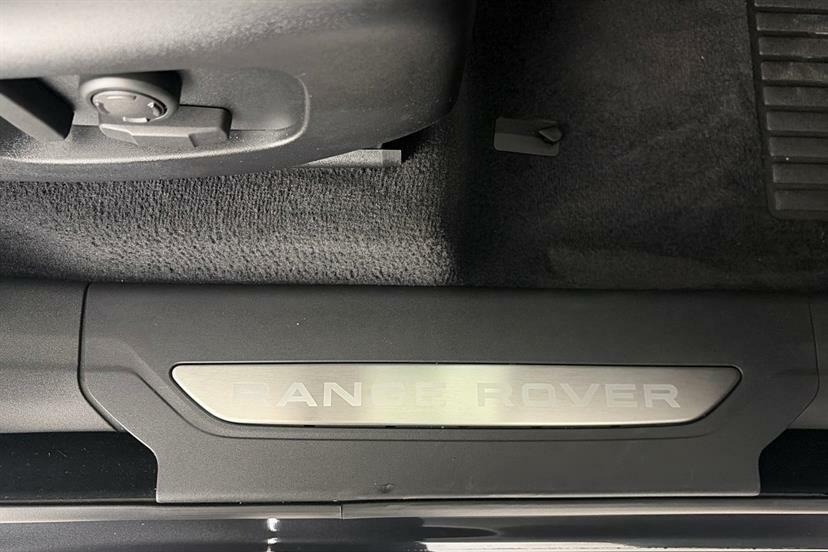 Land Rover Range Rover Velar 2.0 P400e Revised Green #35