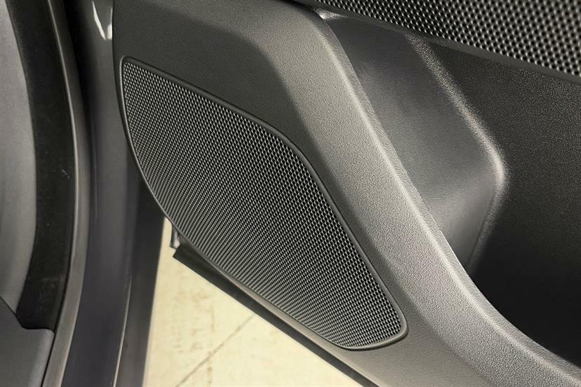 Land Rover Range Rover Velar 2.0 P400e Revised Green #23
