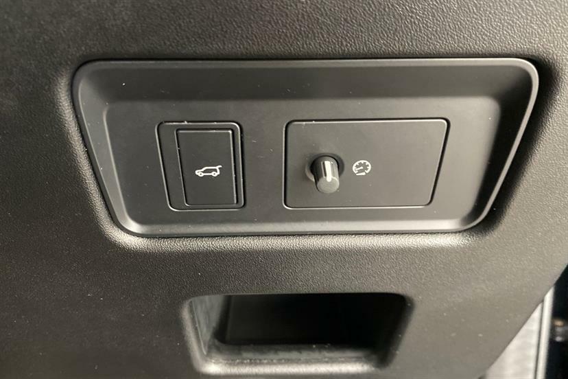 Land Rover Discovery Commercial Dynamic Hse Black #43