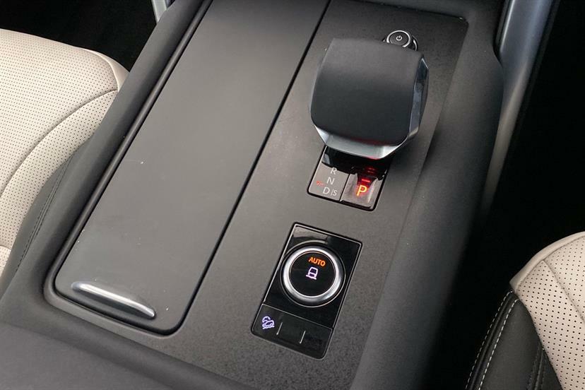Land Rover Discovery Commercial Dynamic Hse Black #13