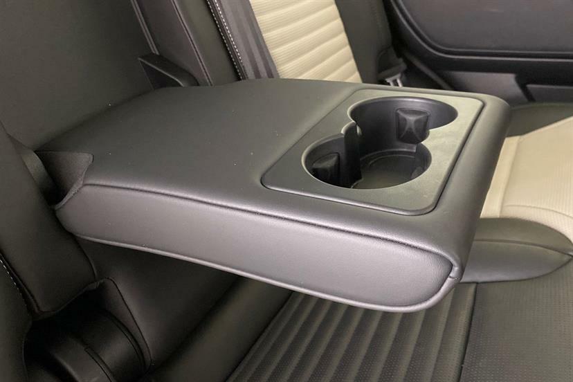 Land Rover Discovery Commercial Dynamic Hse Black #45