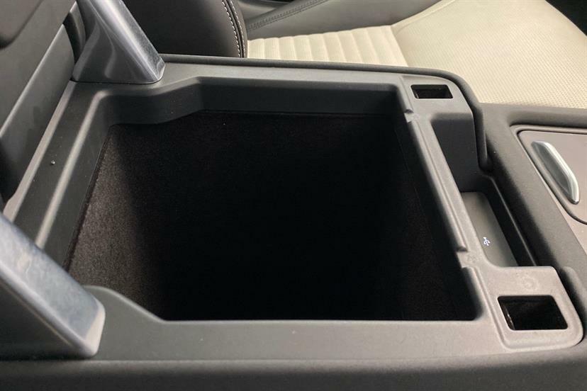 Land Rover Discovery Commercial Dynamic Hse Black #42