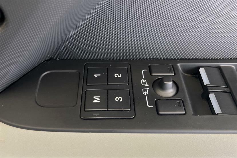 Land Rover Defender 110 D250 Mhev X-dynamic Se Grey #23