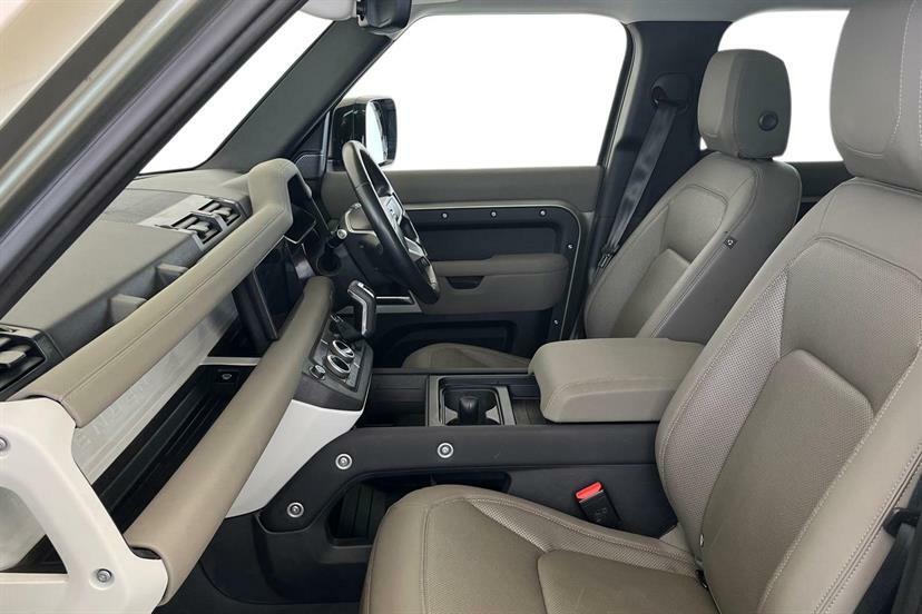Land Rover Defender 110 3.0 D300 Se 110 7 Seat Green #3