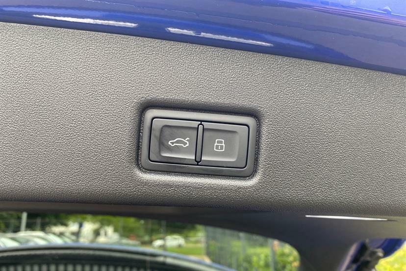 Audi Q5 2.0 Tdi Quattro Edition 1 S Tronic Sv Black #18