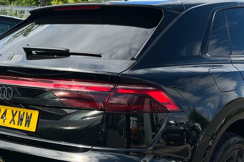 Audi Q8 Sq8 Tfsi Quattro Launch Edition Tiptronic Black #23