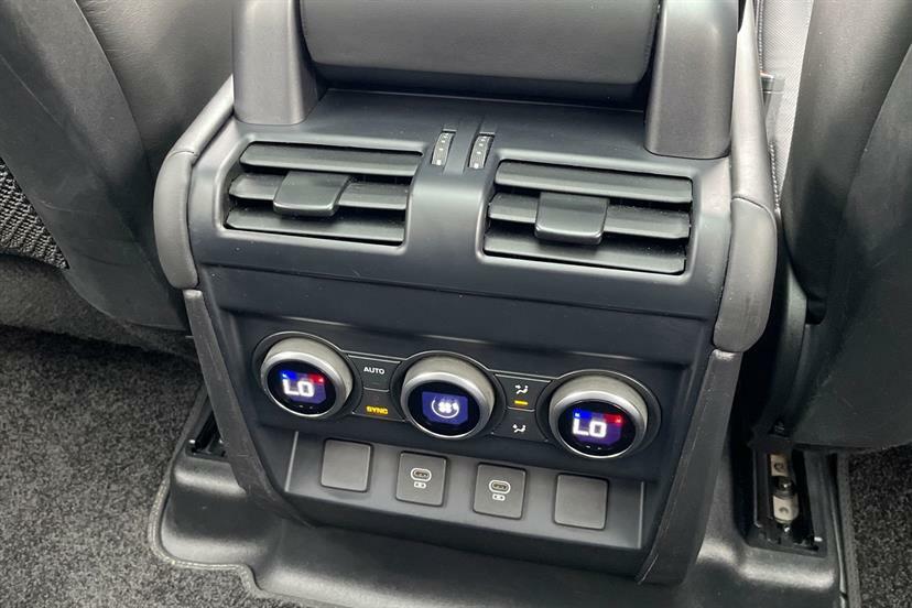 Land Rover Defender 110 2.0 P400e X-dynamic Hse 110 Grey #17