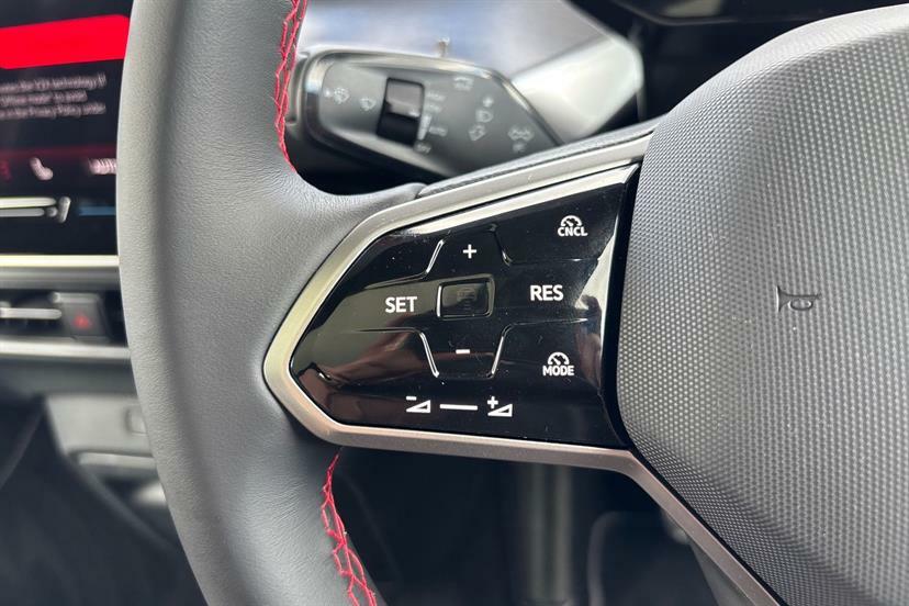 Volkswagen ID.Buzz 210Kw Commerce 79Kwh Silver #30