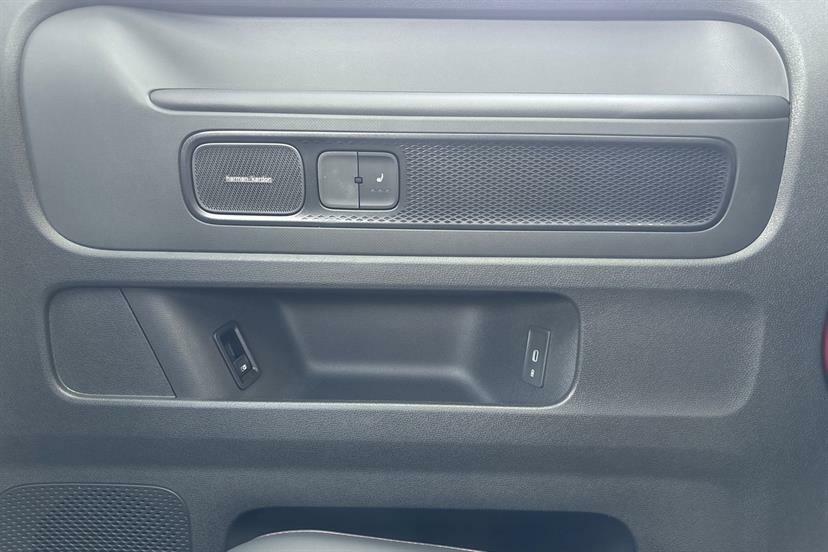 Volkswagen ID.Buzz 210Kw Commerce 79Kwh Silver #28