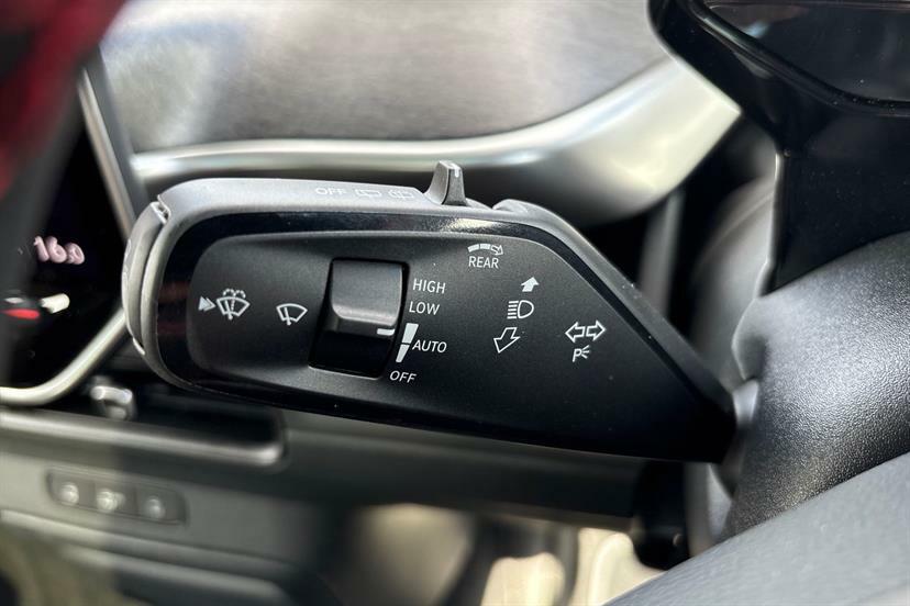 Volkswagen ID.Buzz 210Kw Commerce 79Kwh Silver #32