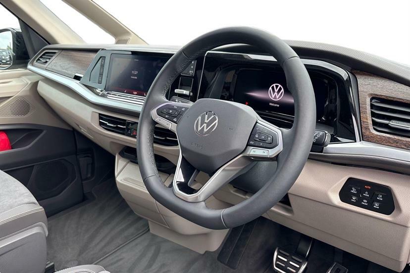 Volkswagen Multivan 2.0 Tsi Style Lwb Dsg MC26OCS Black #5