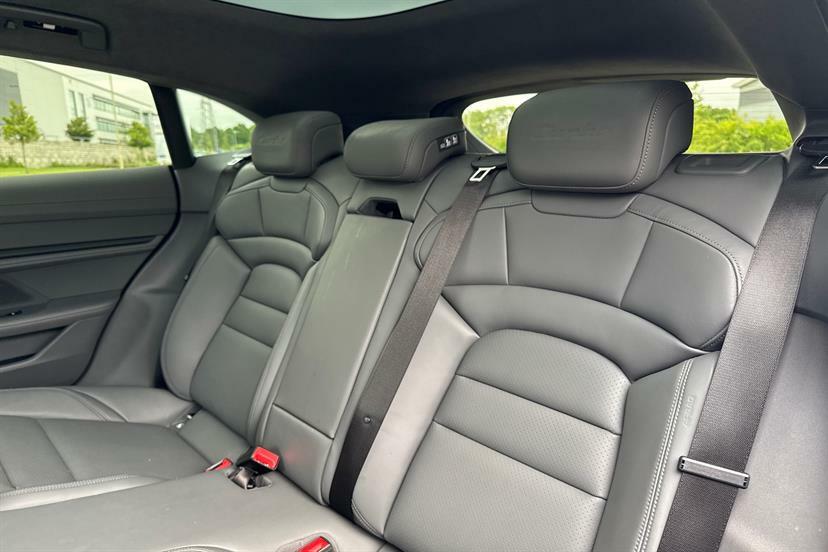 Porsche Taycan Performance Plus 93.4Kwh Turbo S 4Wd Grey #16