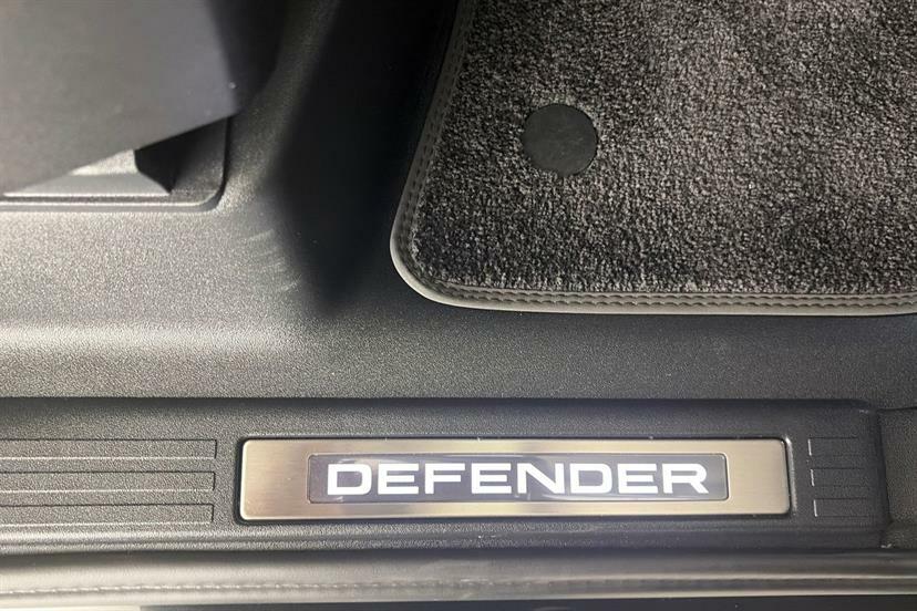 Land Rover Defender 110 Diesel Red #41