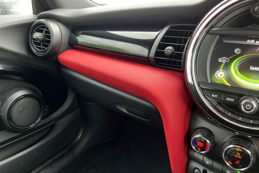 Mini Hatch 1.6L Cooper White #22