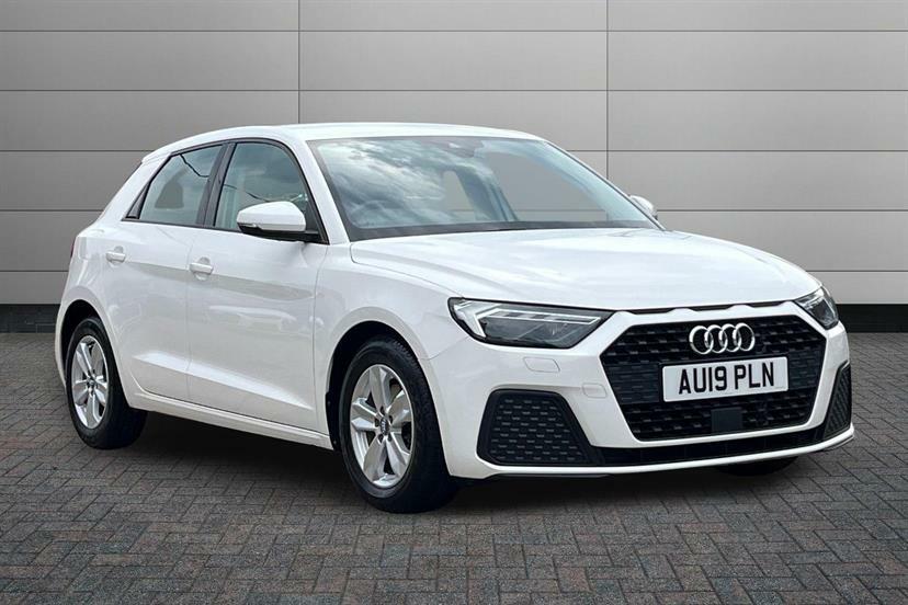 Audi A1 30 Tfsi Se White