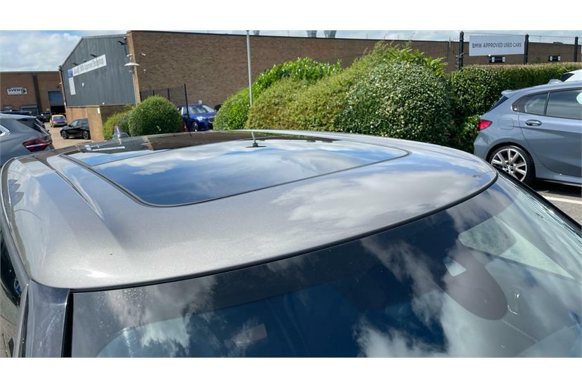 Mini Clubman 2.0 Cooper D 6Dr Black #24
