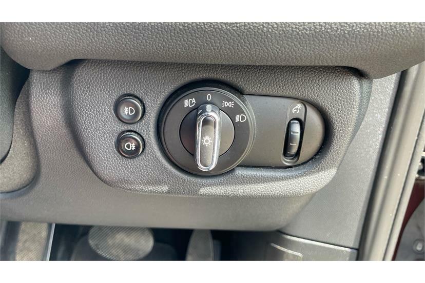 Mini Clubman 2.0 Cooper D 6Dr Black #35