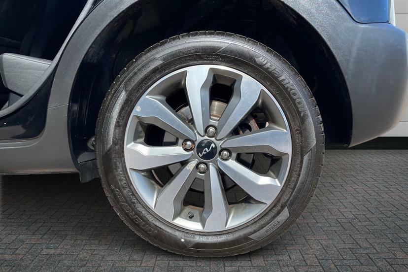 Kia Stonic 1.0T Gdi 99 2 Black #5