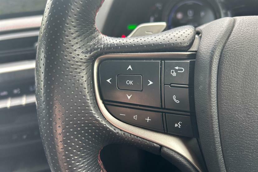 Lexus UX 2.0L Sat Nav Rcamera Cruise Smart Phone Link Heat Silver #13