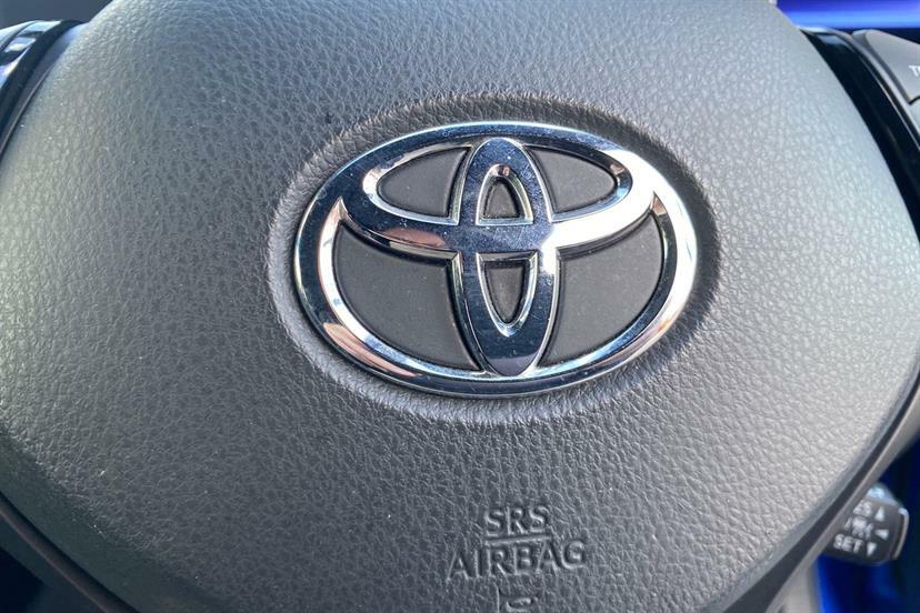 Toyota C-Hr Excel Grey #31
