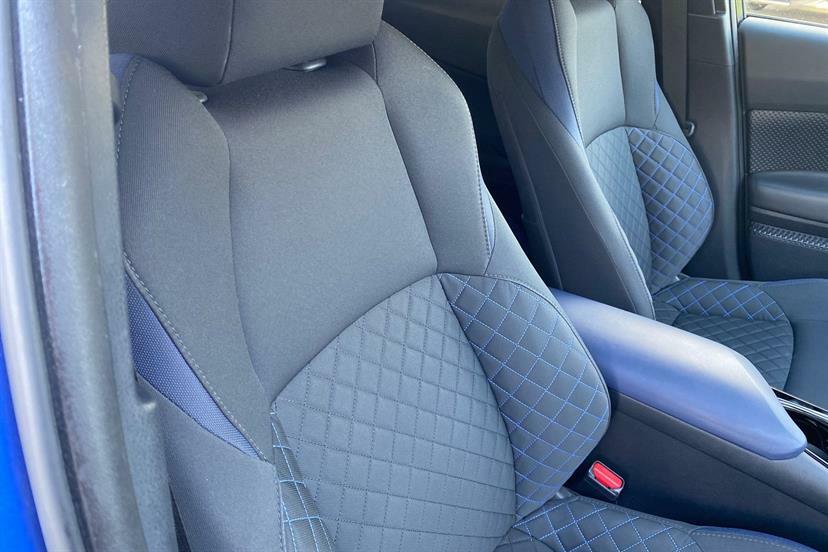 Toyota C-Hr Excel Grey #40