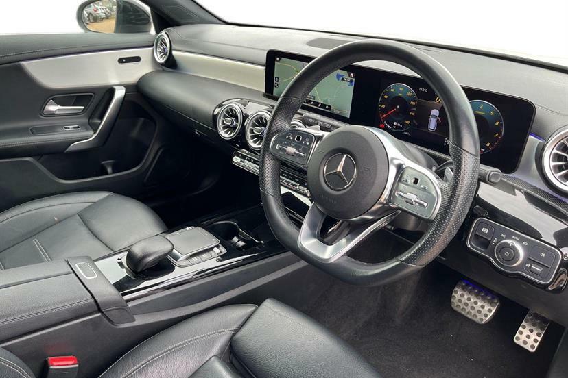 Mercedes-Benz CLA Class 200 Amg Line Premium Tip White #5
