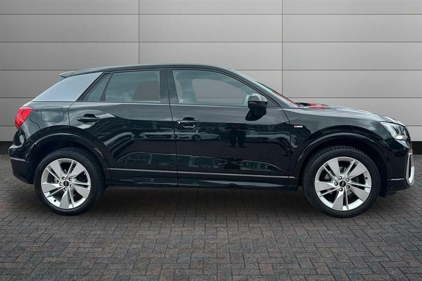Audi Q2 30 Tfsi S Line Black #4
