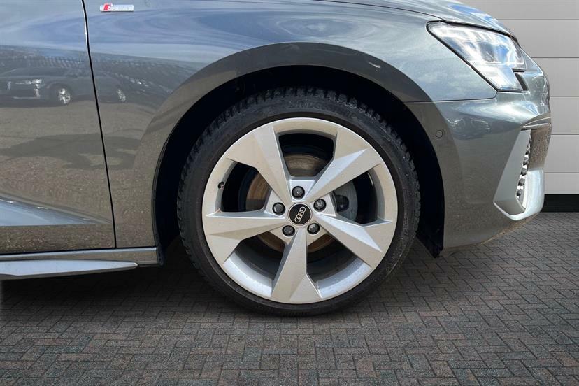 Audi A3 35 Tfsi S Line Comfortsound Grey #5